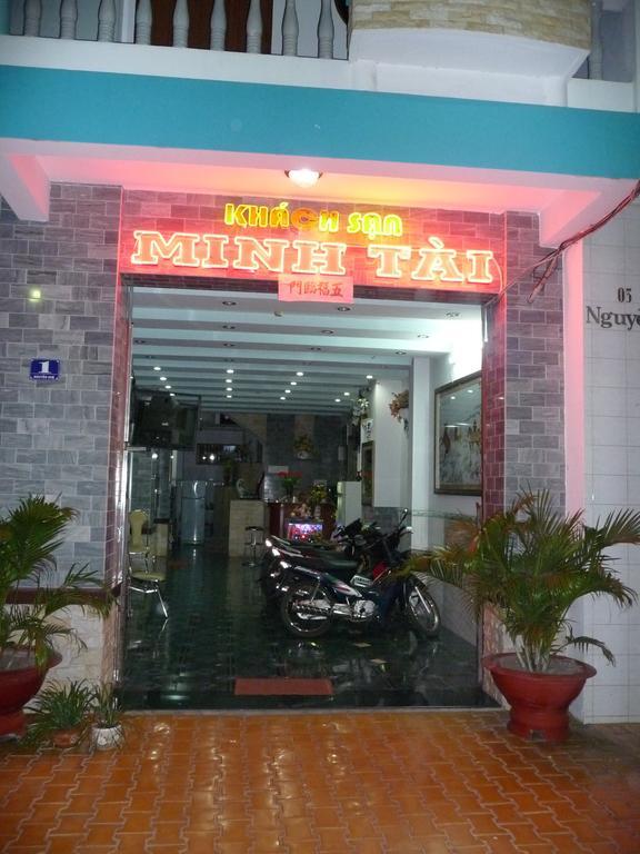 Minh Tai Hotel Mỹ Tho Exterior foto